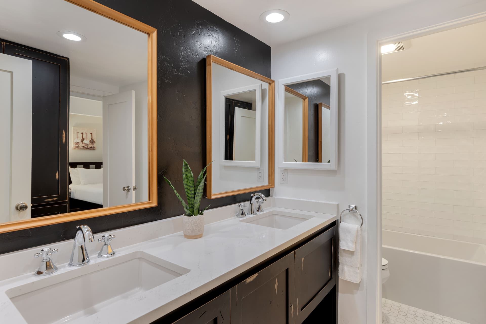 Landmark Condo #303 - Image 8