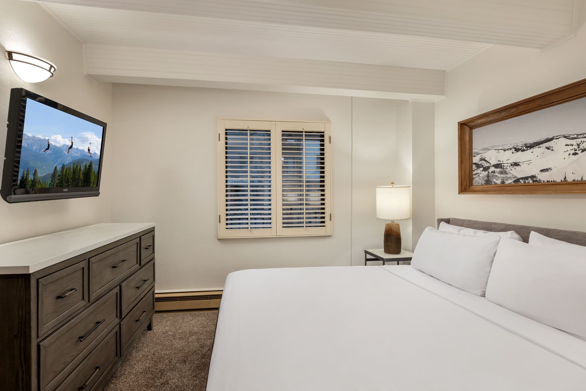 Landmark Condo #402 - Image 2