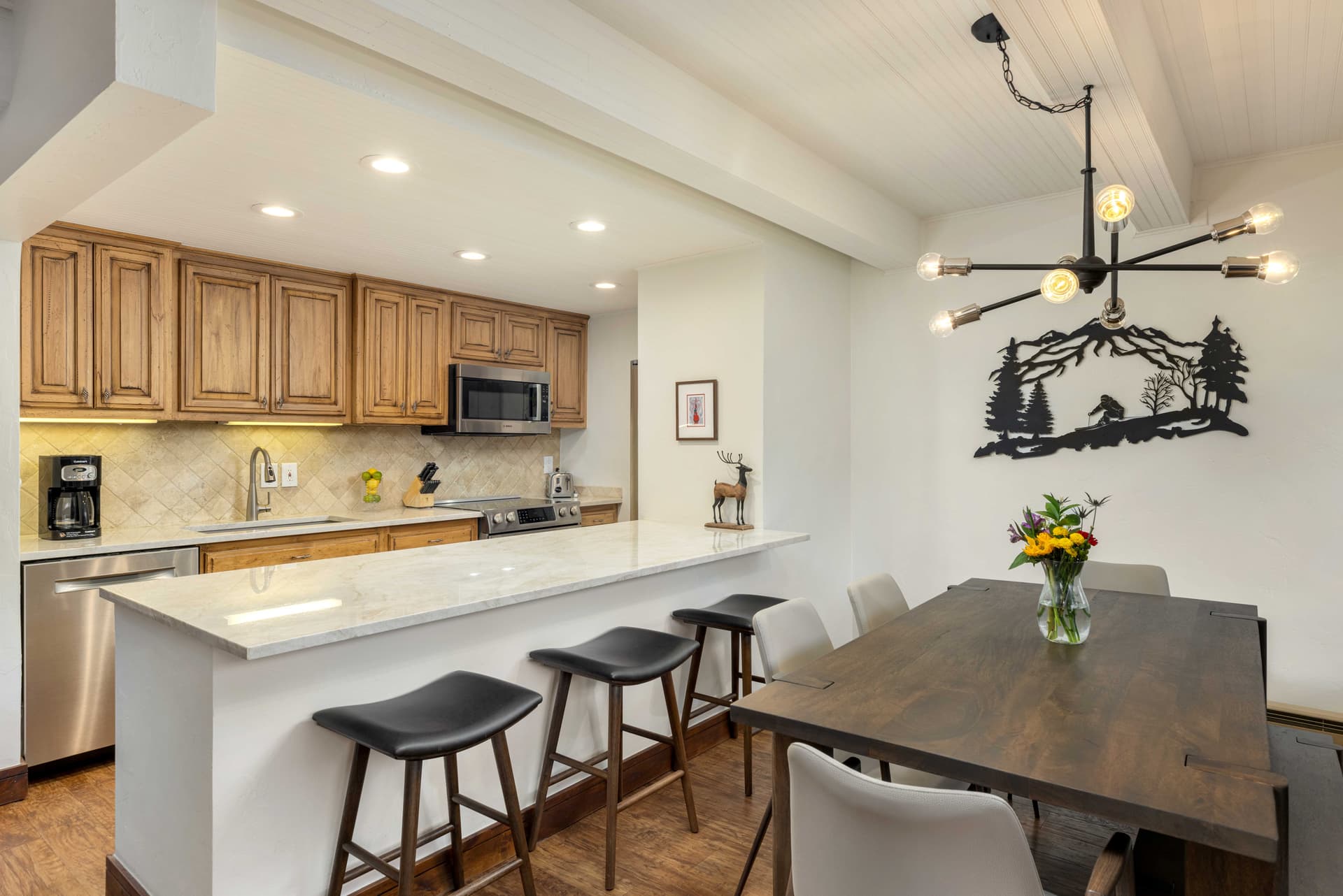 Landmark Condo #402 - Image 5