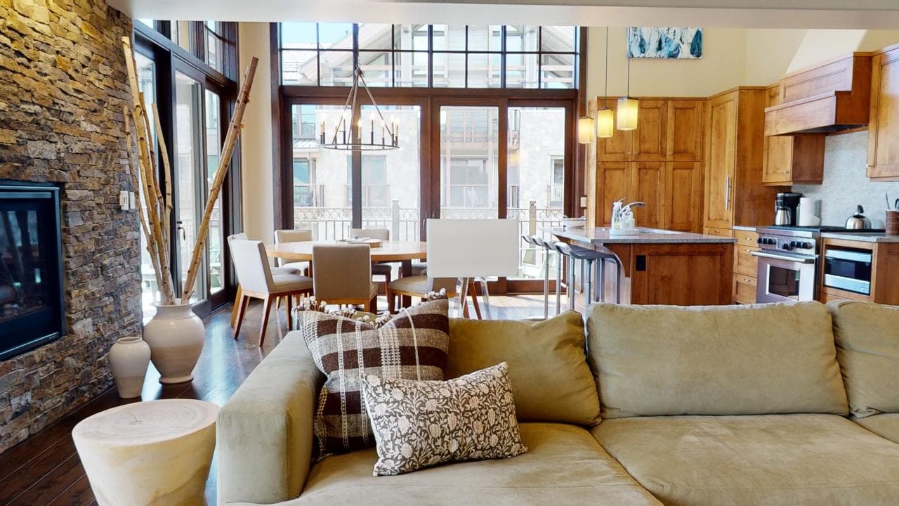 Landmark Condo #519 - Image 4