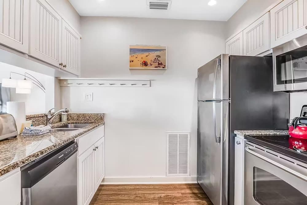 Latitude 29 #36 - Image 14