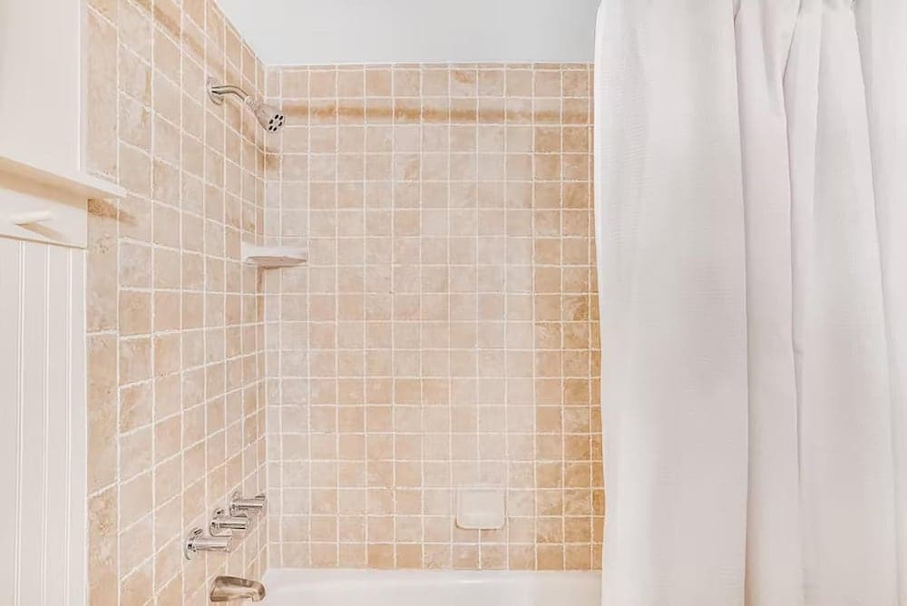 Latitude 29 #36 - Image 32