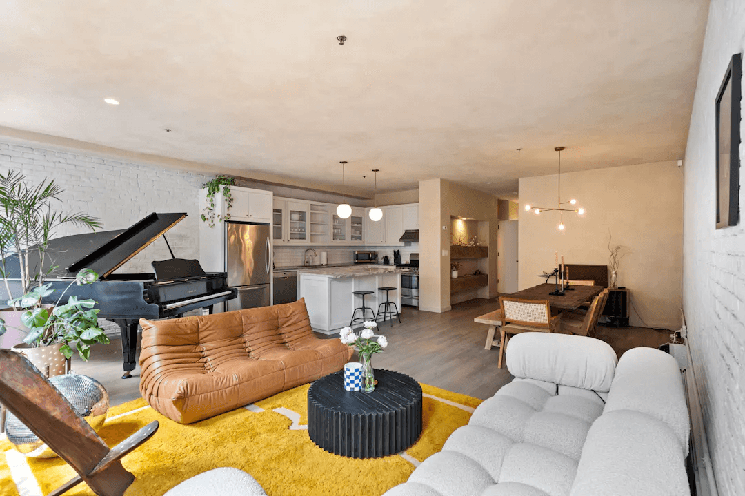 Vanderbilt Residence - Image 33