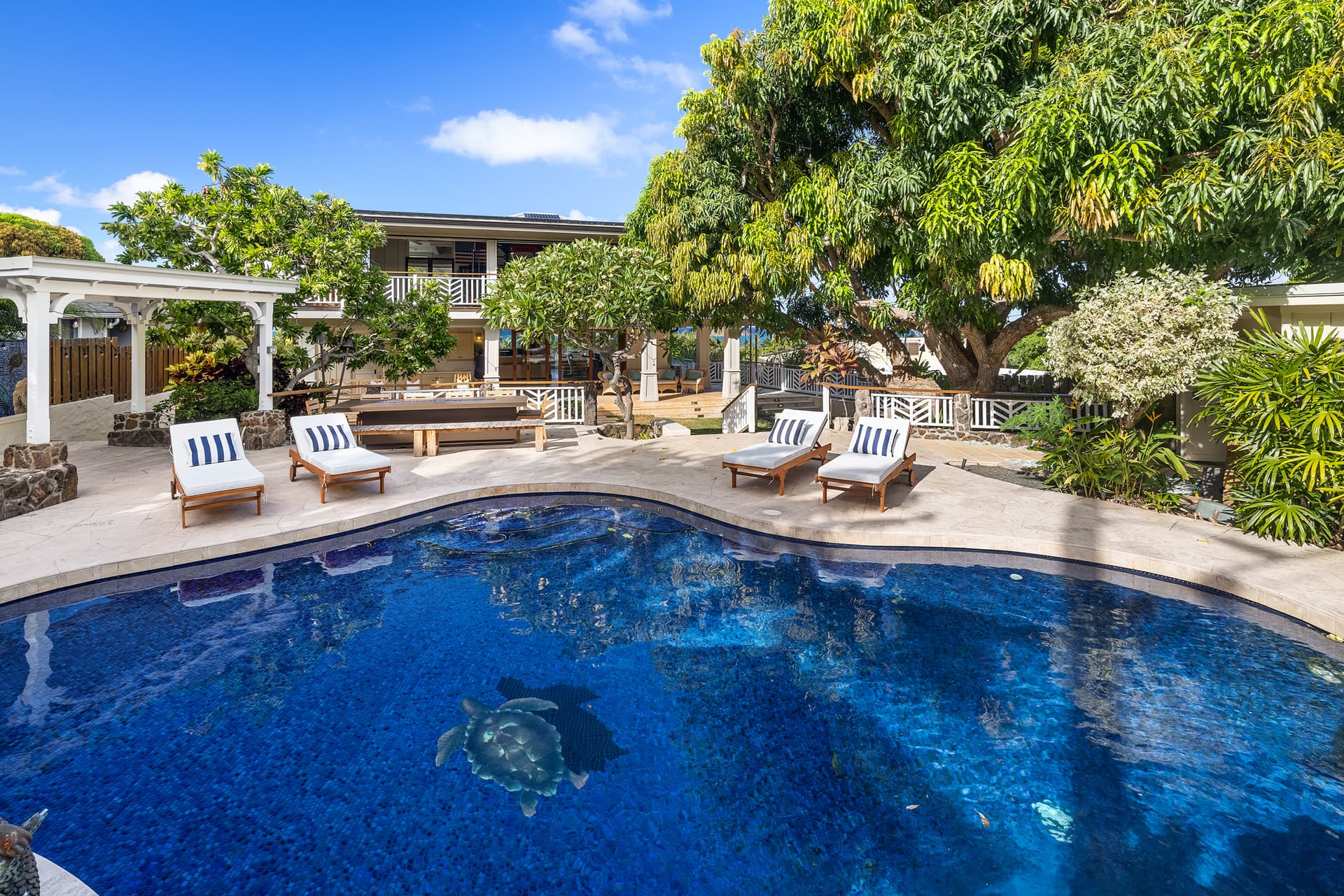 Leaf House - Image 2