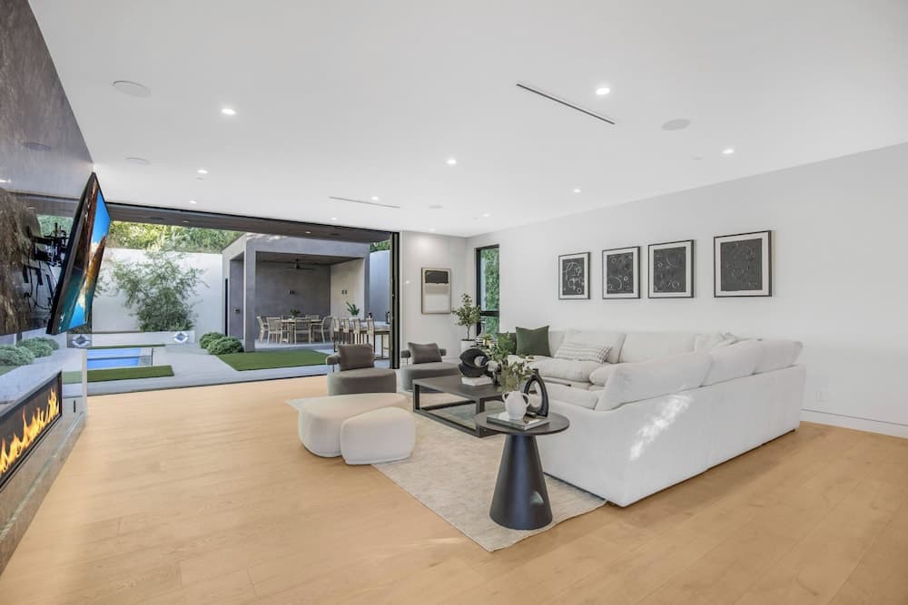 Levitt Lane - Image 36