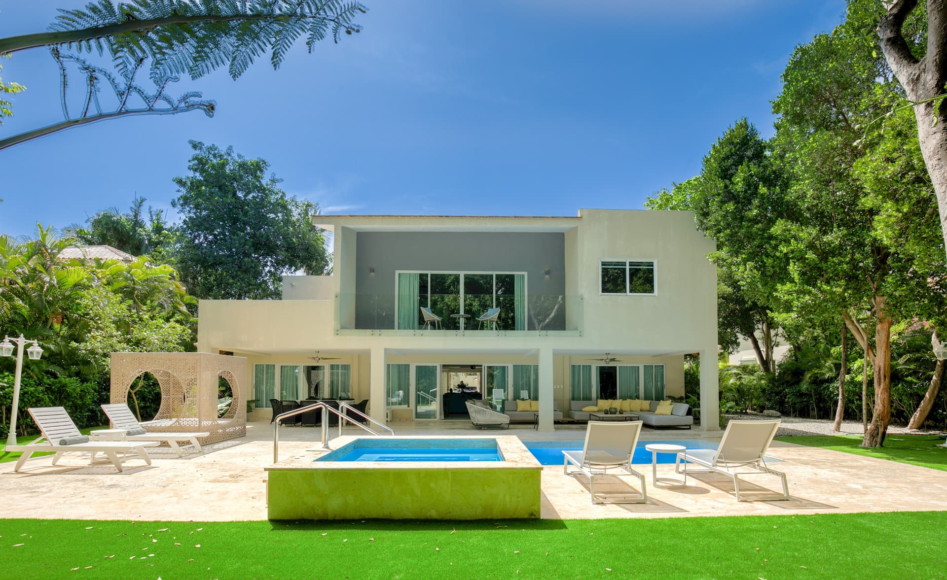 Tortuga Breeze - Image 1