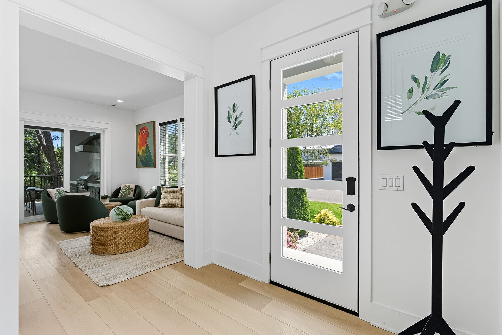 Lilly's Pad - Image 4