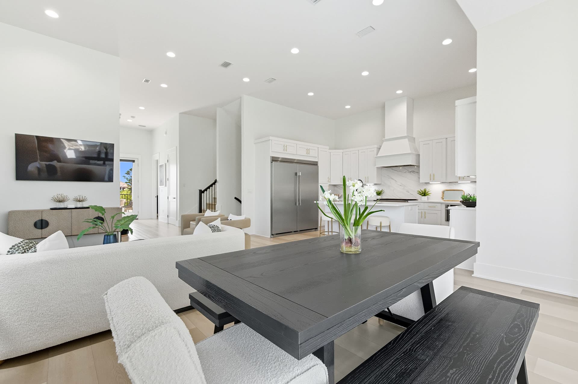 Lilly's Pad - Image 10