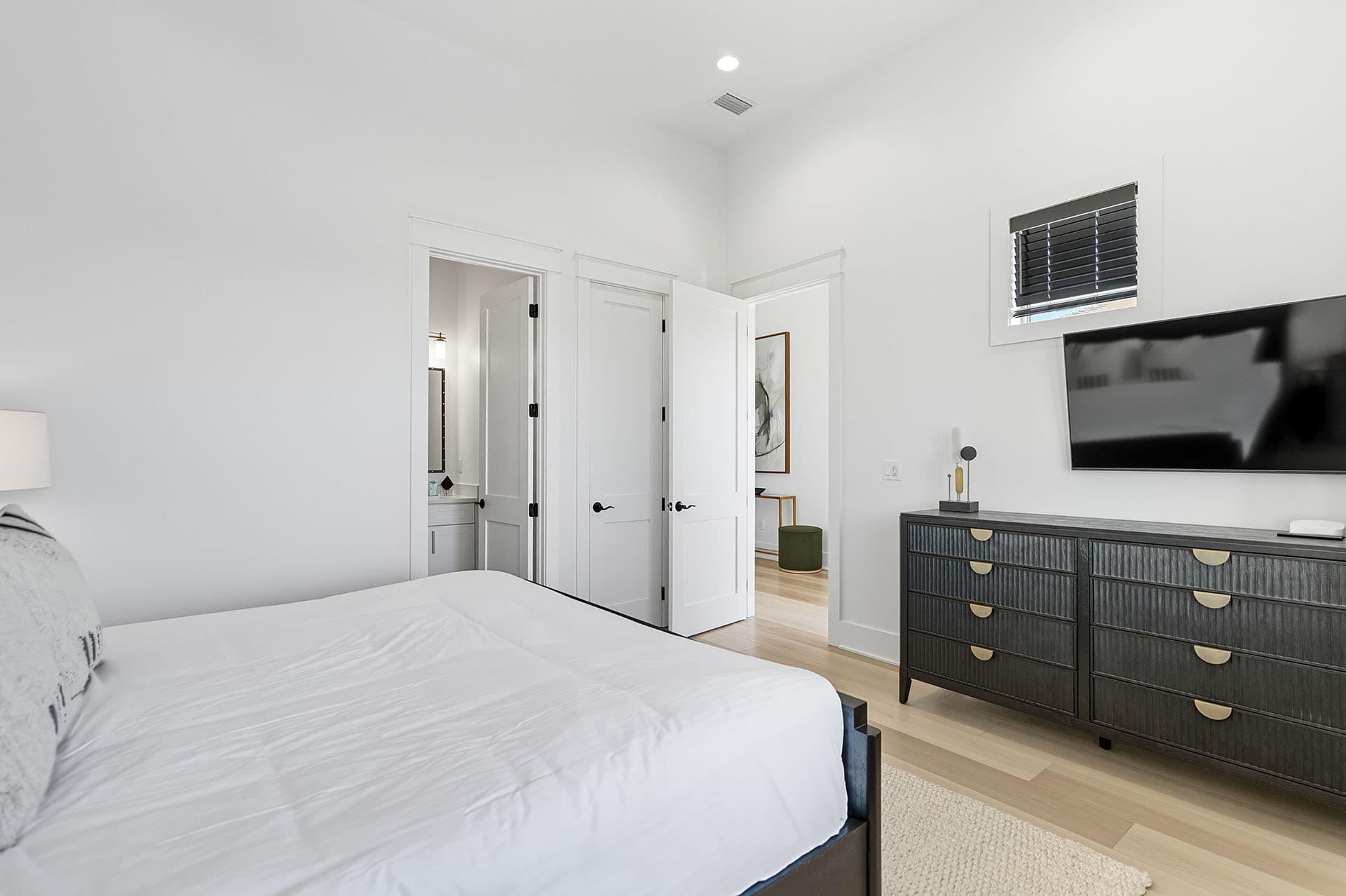 Lilly's Pad - Image 17