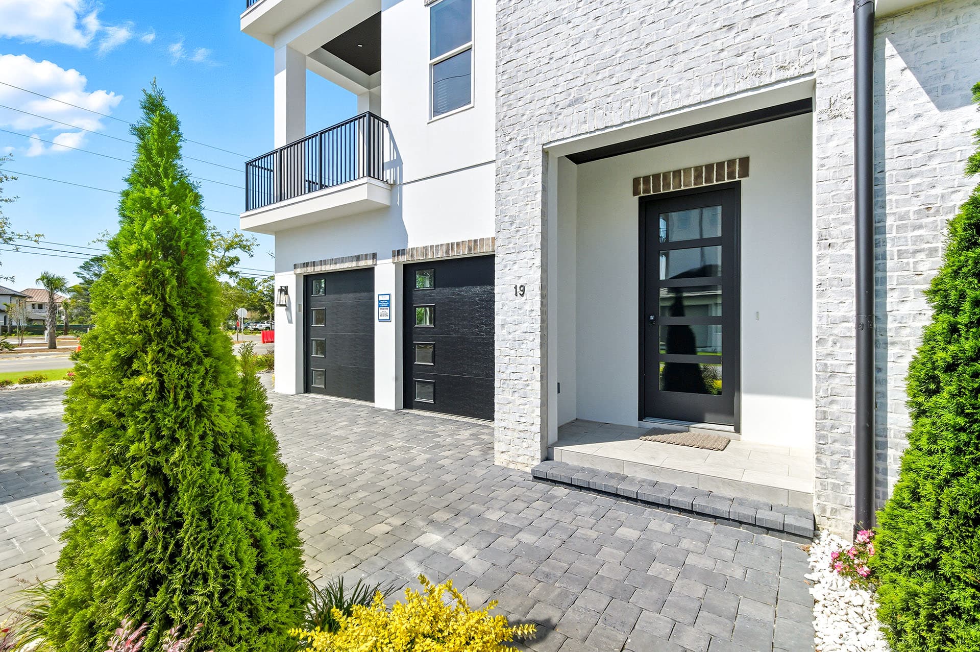 Lilly's Pad - Image 40