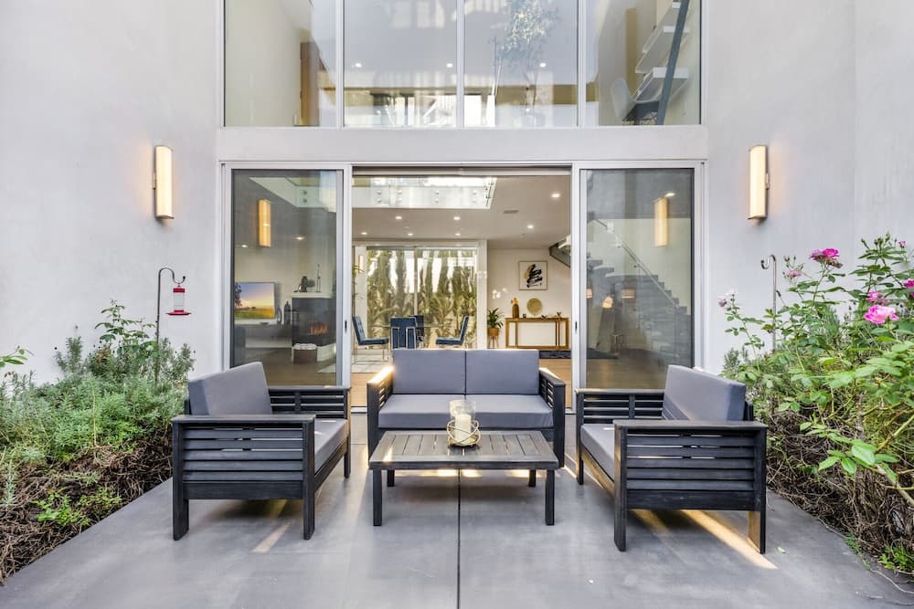 Lindenhurst - Image 34