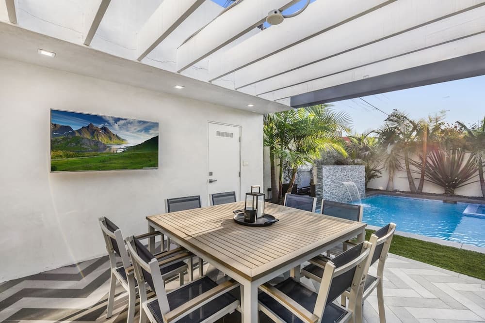 Lindenhurst - Image 30