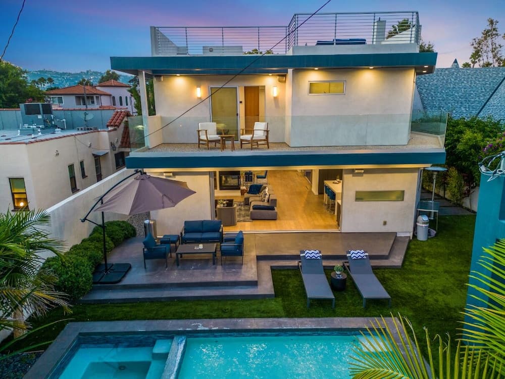 Lindenhurst - Image 32