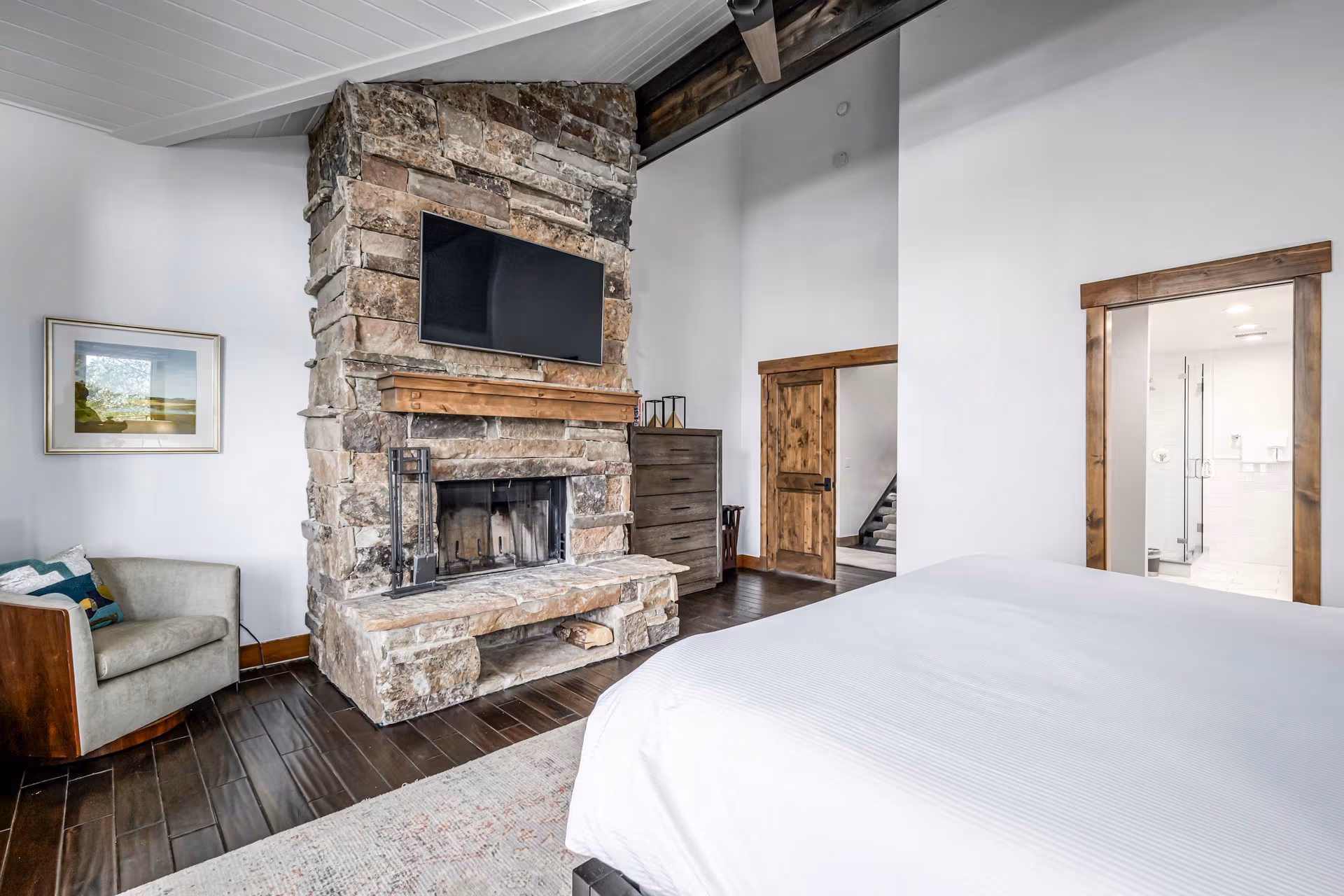 Frostfire Lookout - Image 9