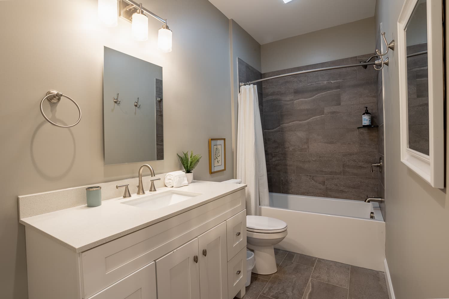 Little Sadie - Image 27