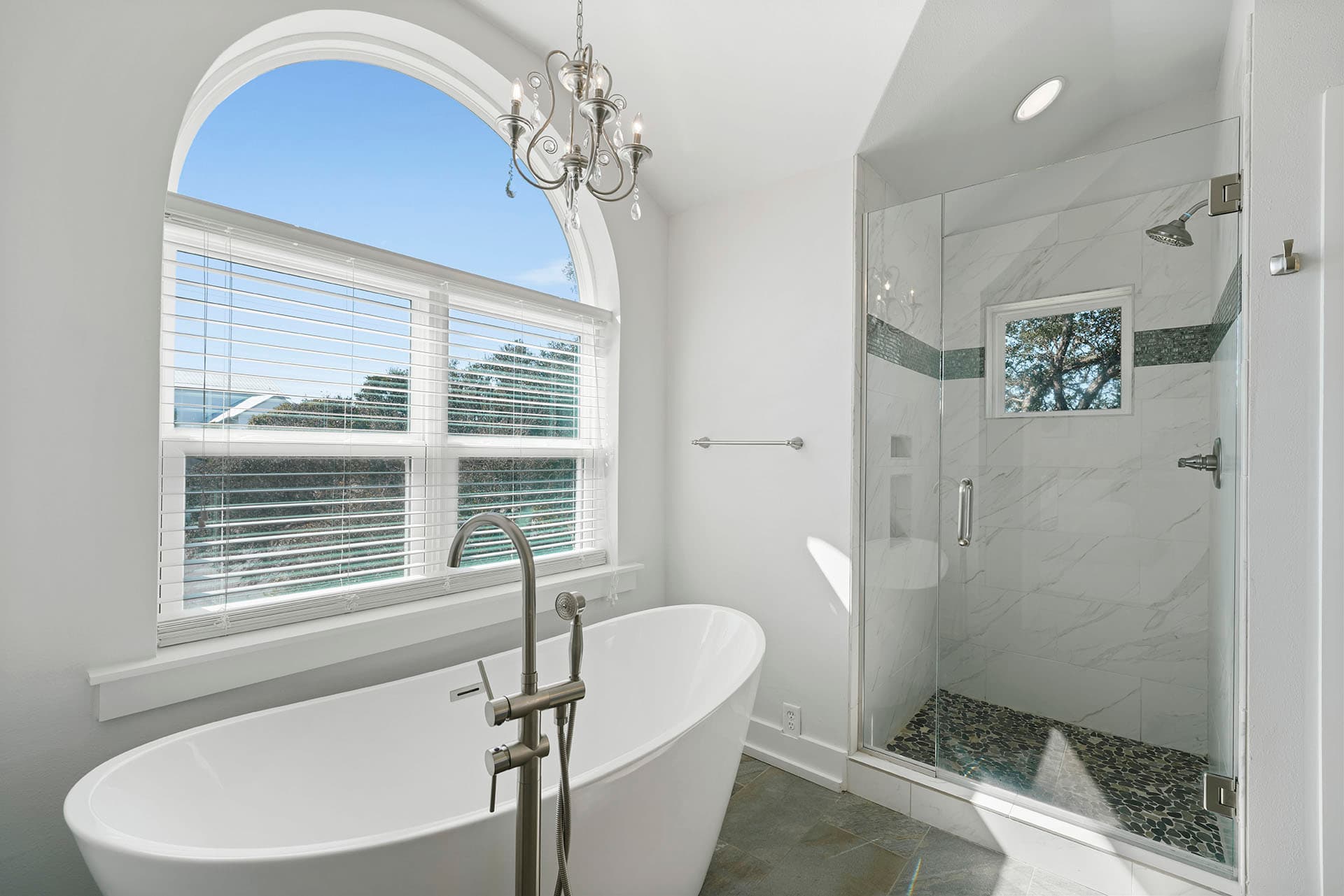 Lizard Palms - Image 11