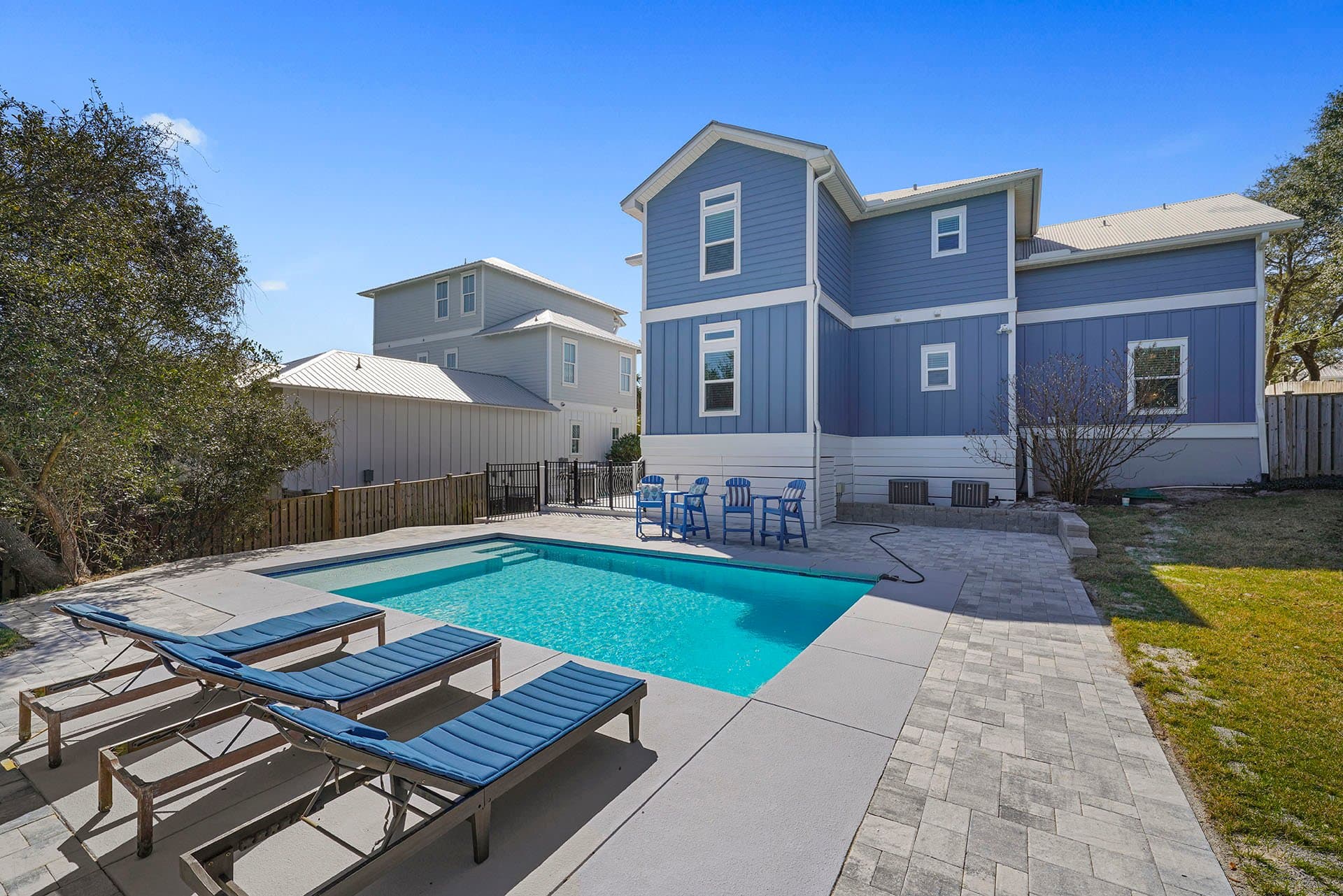 Lizard Palms - Image 30