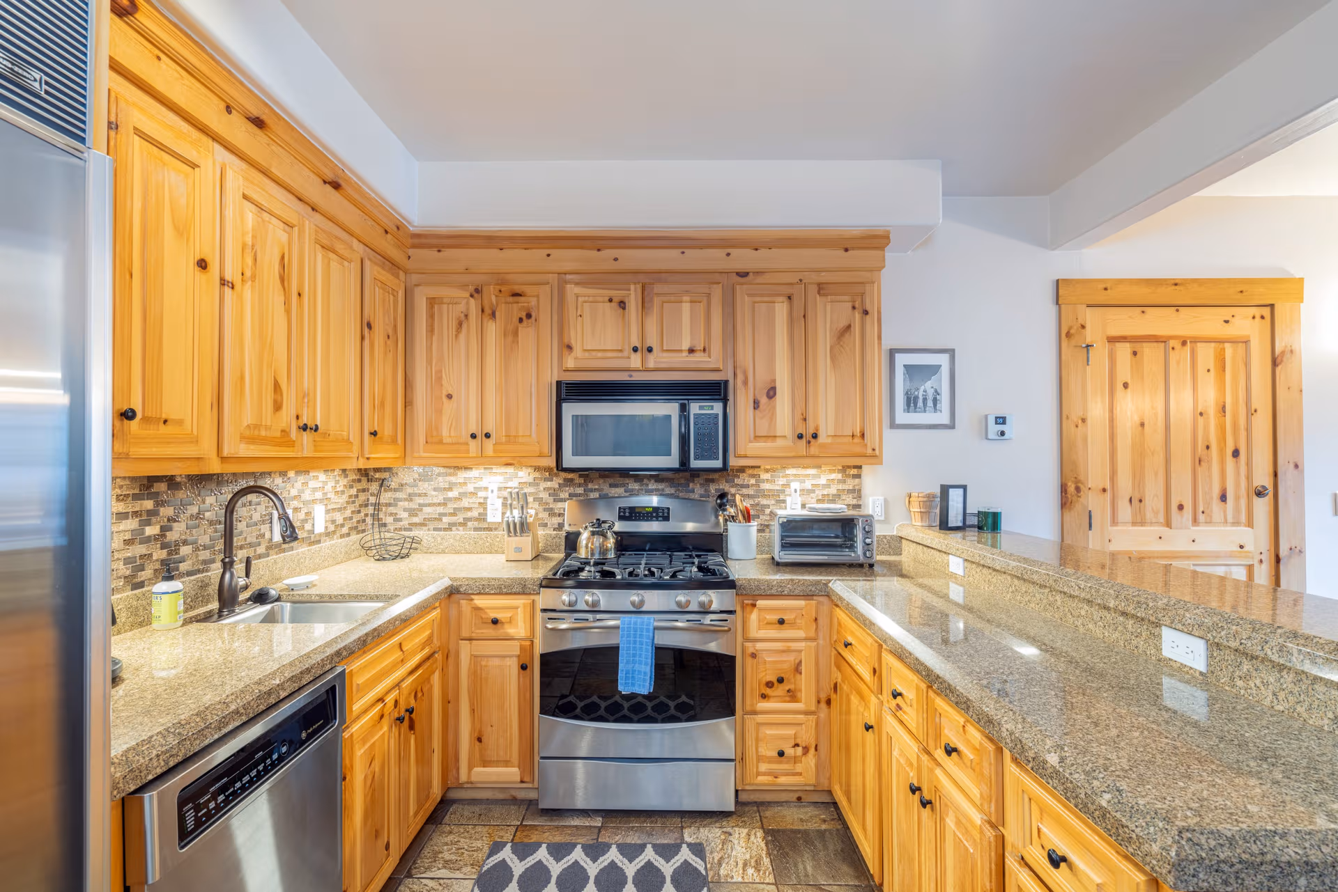 Alpine Vista Lodge - Image 6