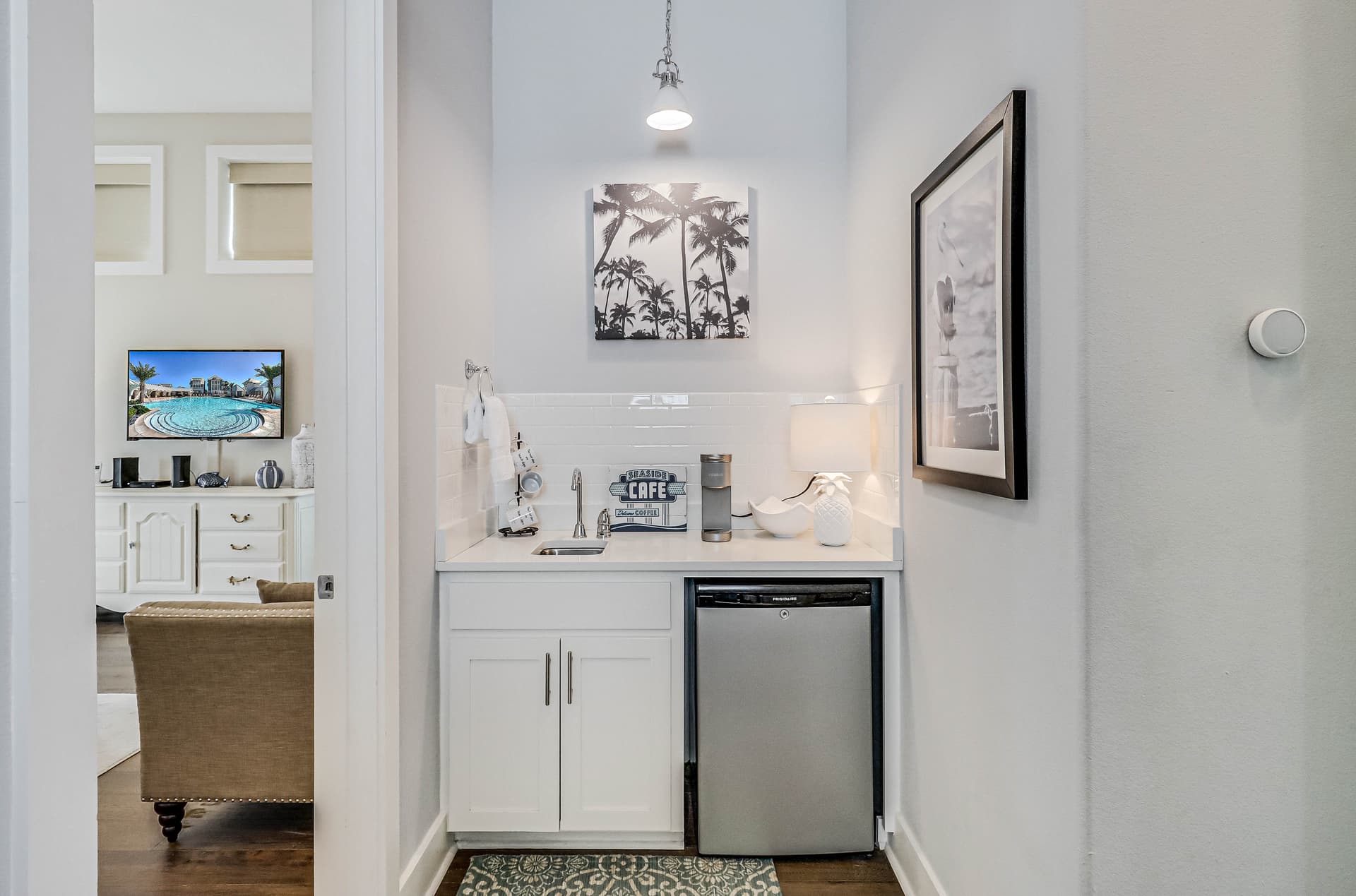 Wave and Sea House - Image 15