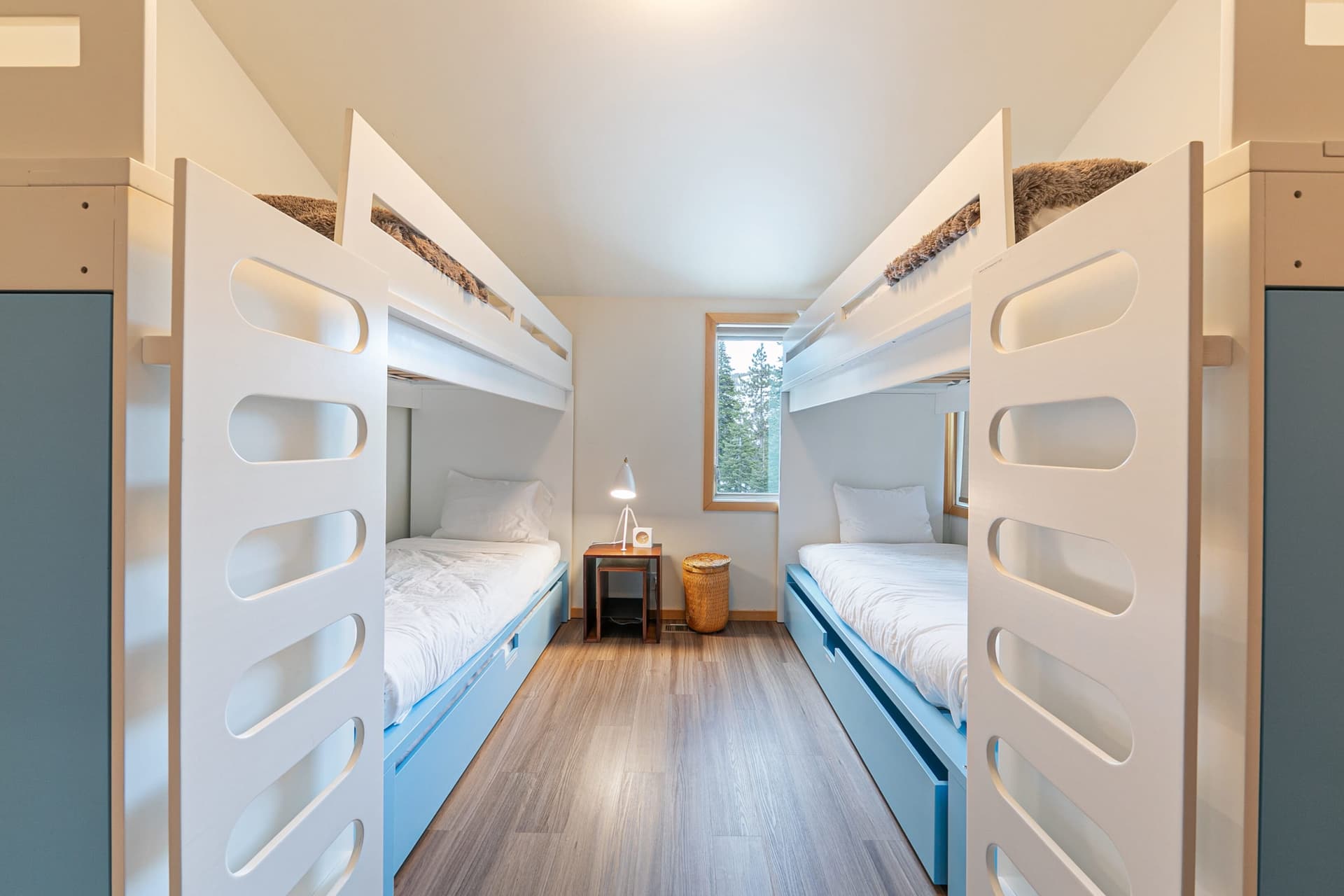 Bright Alpine Retreat - Image 27