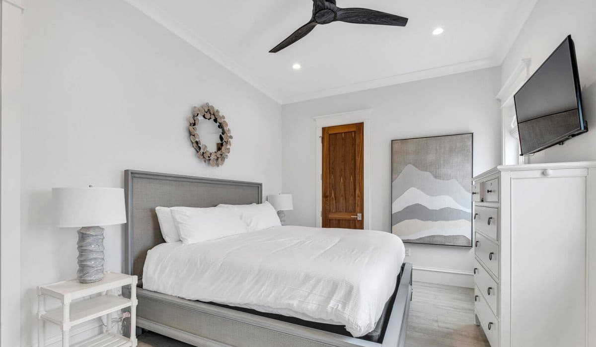 Sapphire Shores - Image 46