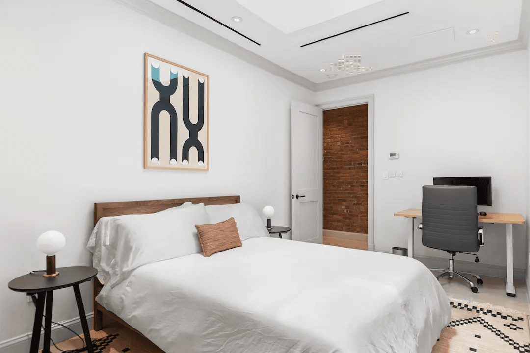 Linden Place II - Image 17