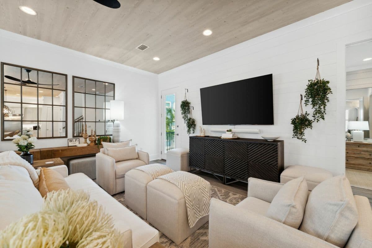 Summer Lane - Image 25