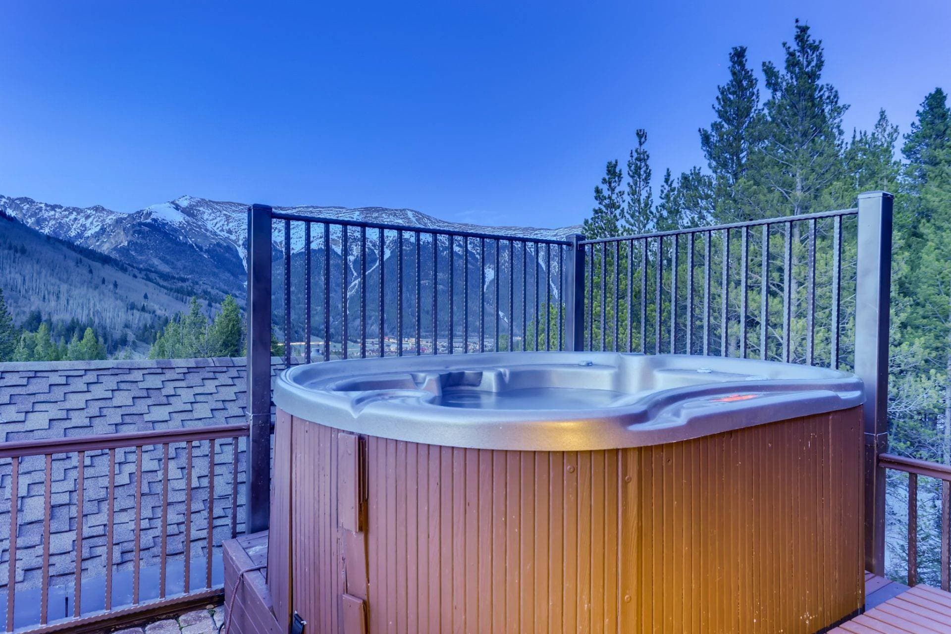 Snowy Pines House - Image 26