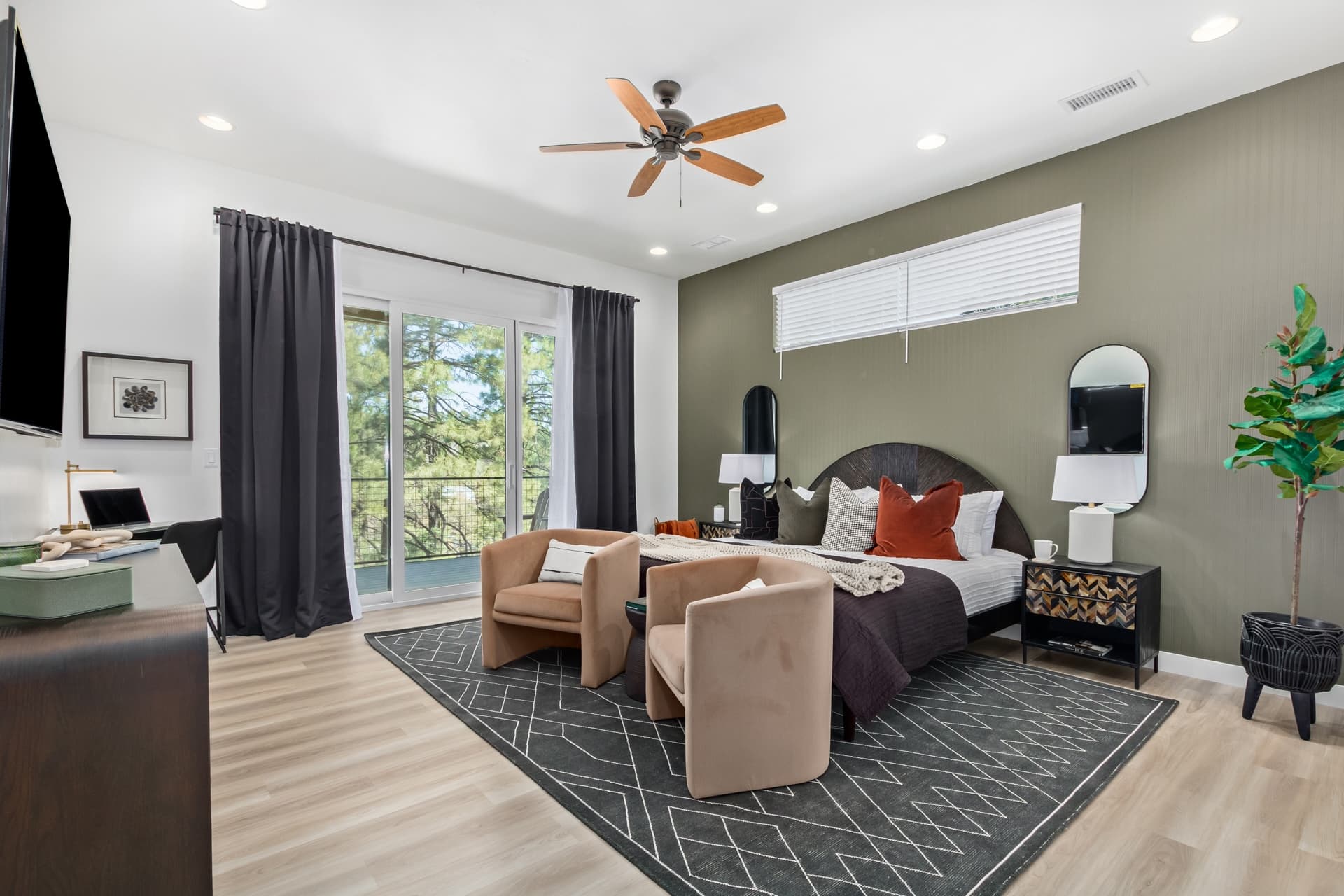 Le Cabin Noir - Image 16