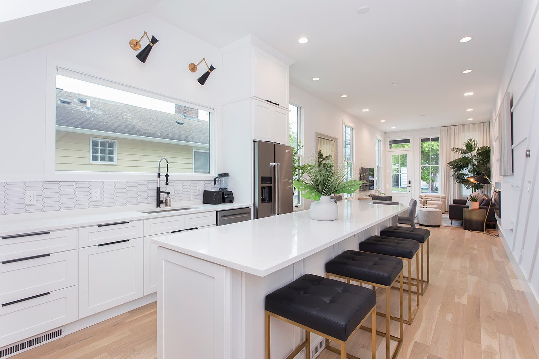 Luminous Retreat - Image 4