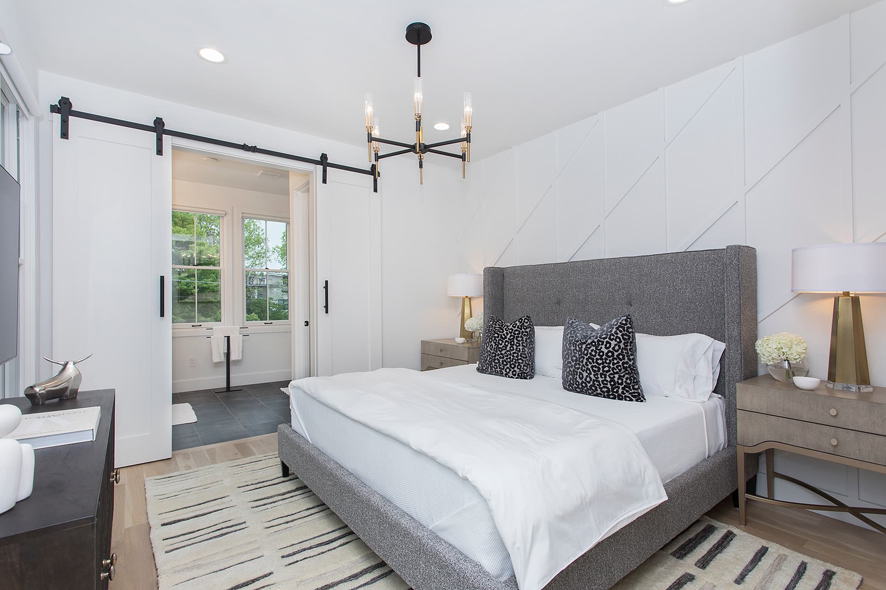 Luminous Retreat - Image 11