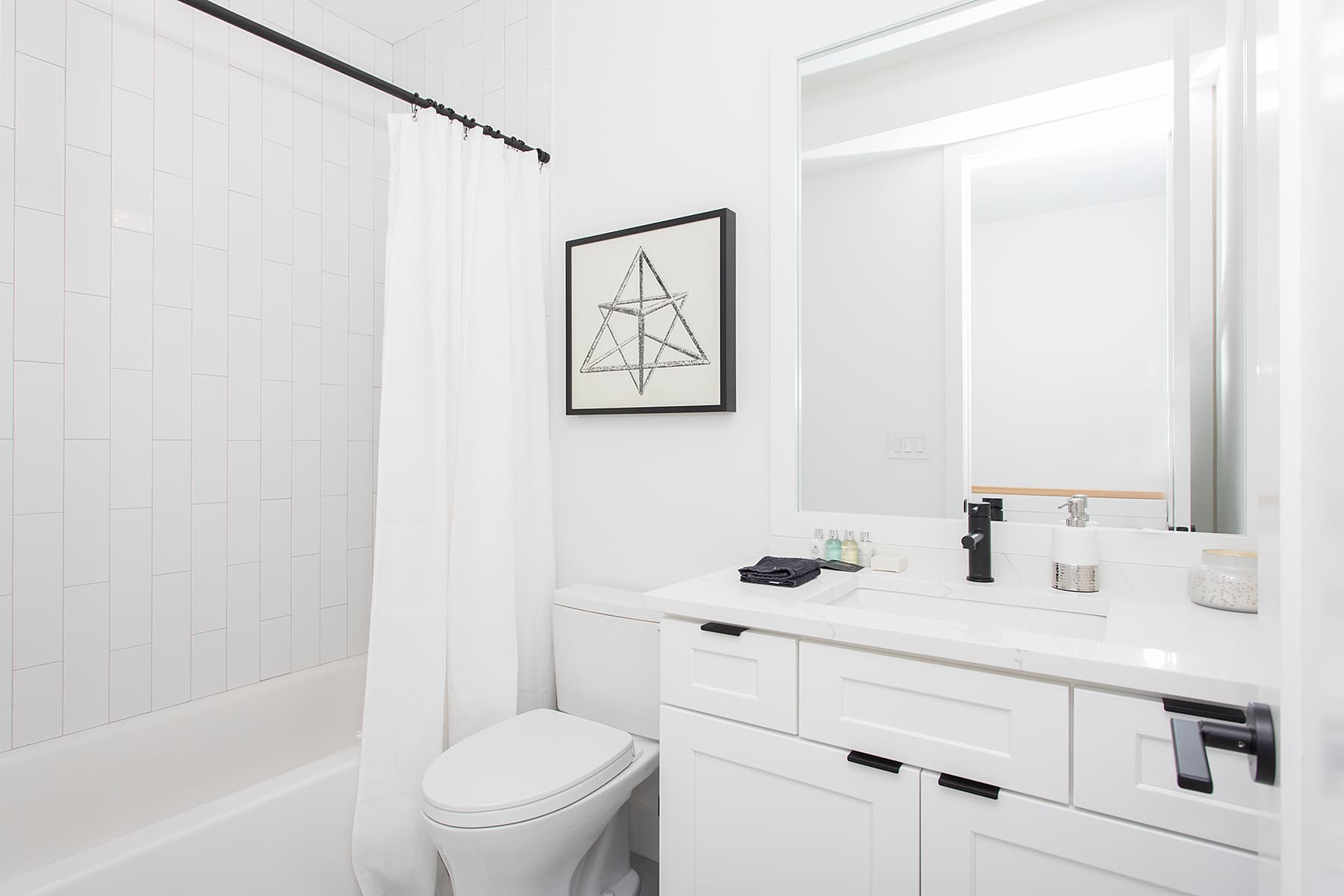 Luminous Retreat - Image 19