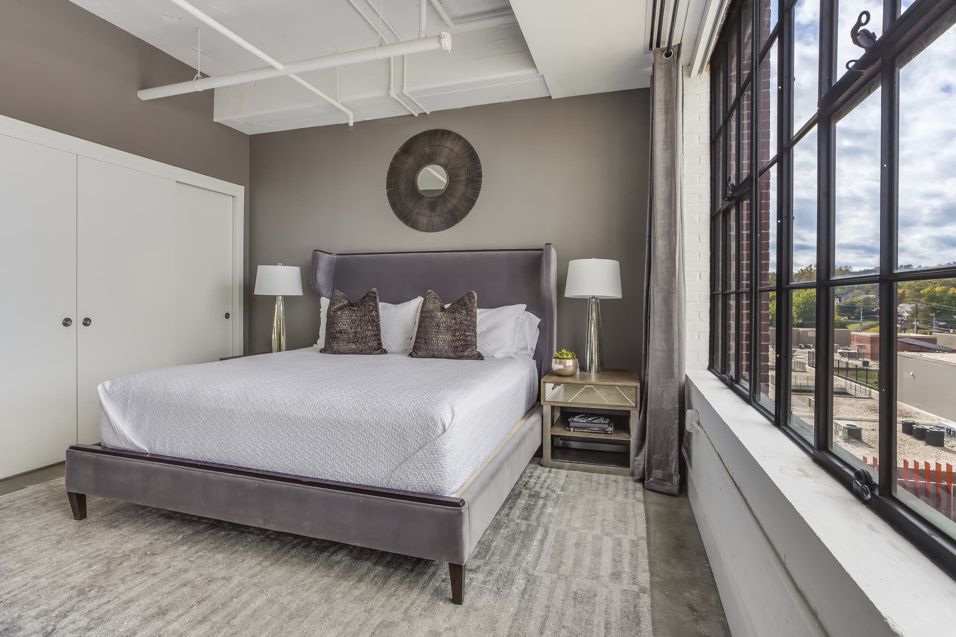 Lush Loft - Image 12