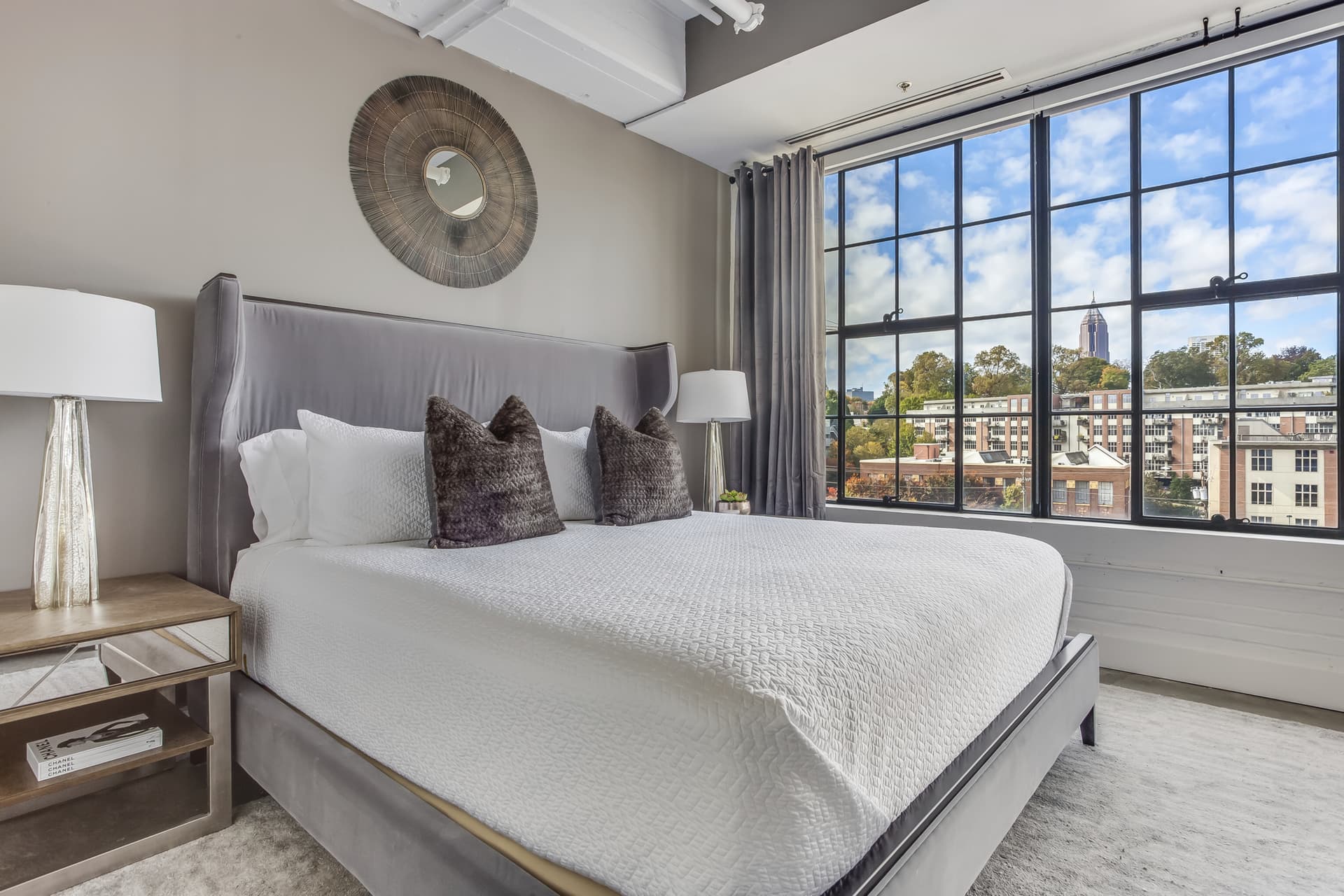 Lush Loft - Image 14