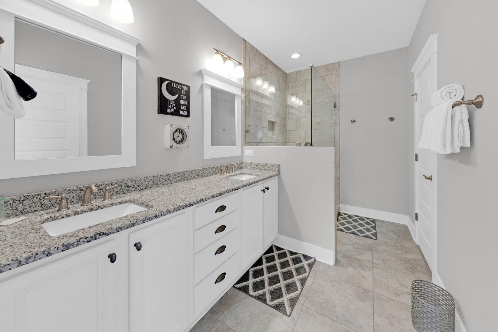 Luna De Soleil - Image 35