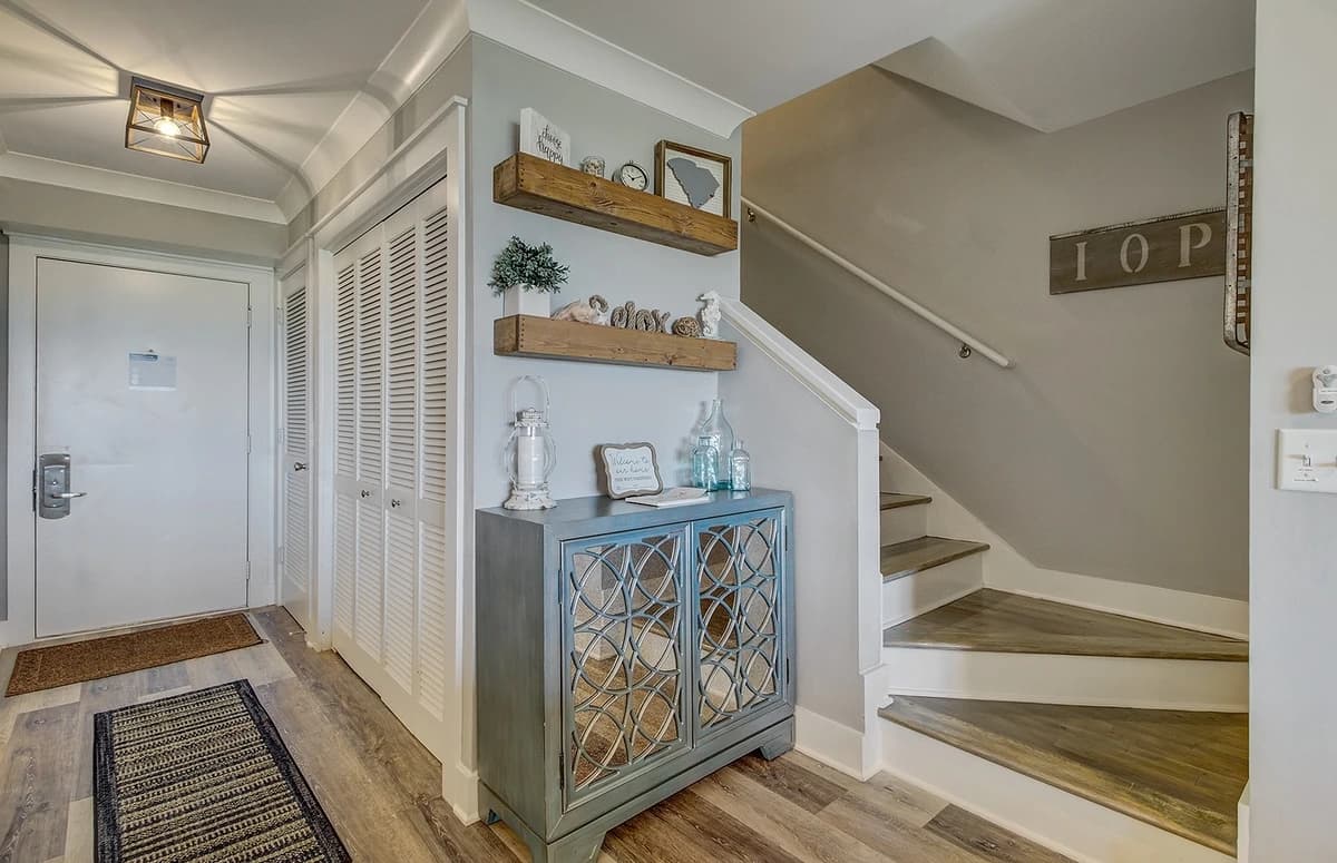 Mariners Walk #11B - Image 14