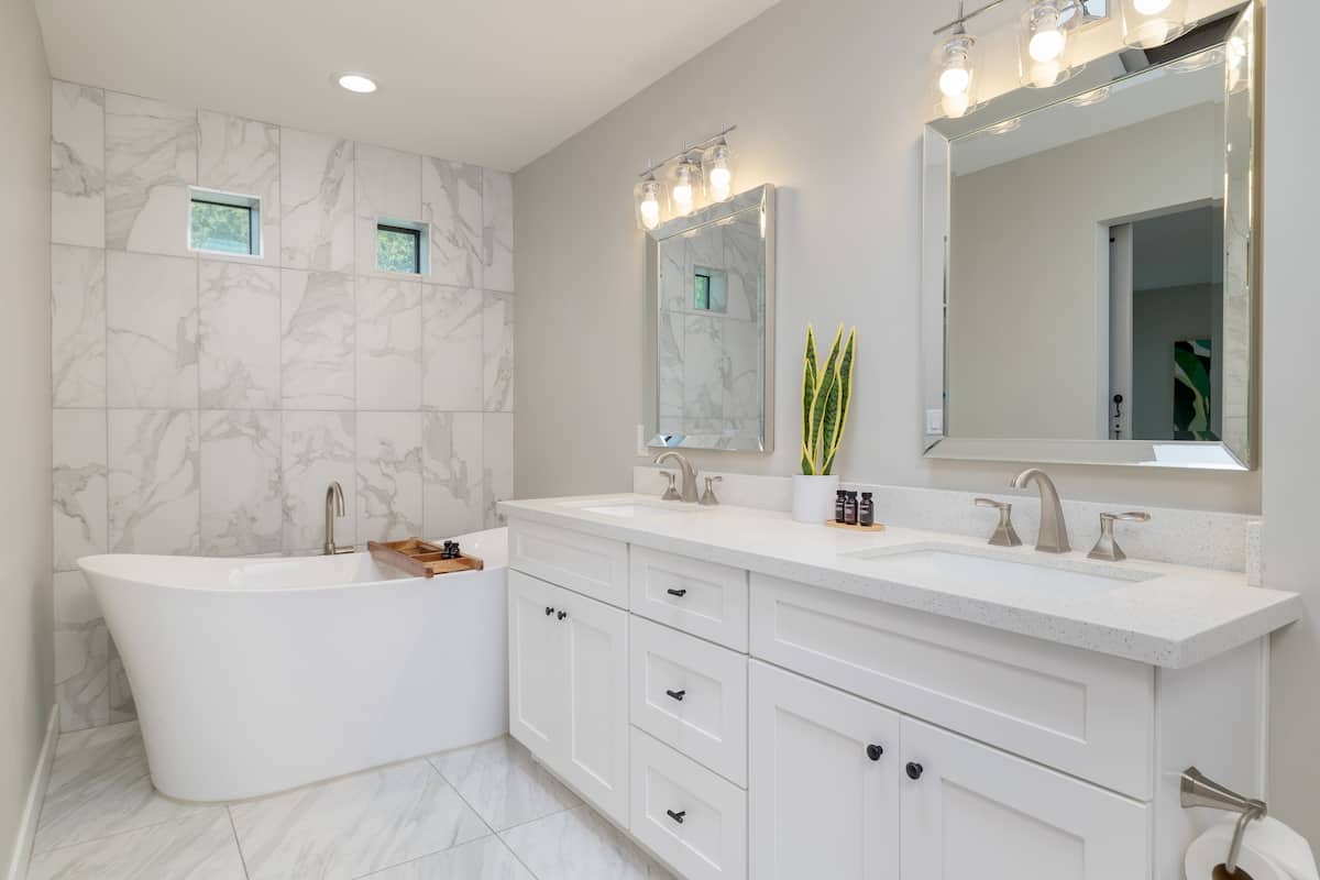 White Agate - Image 13