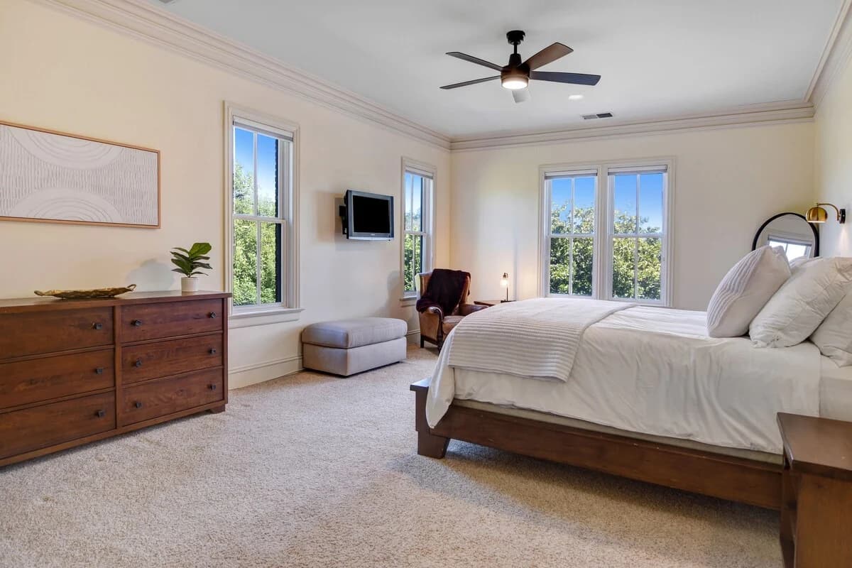 Armstrong Estate - Image 20