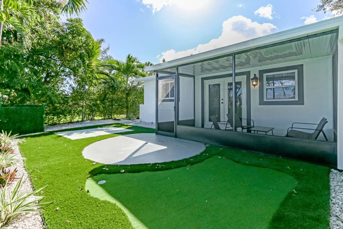 Hallandale Beach Home - Image 5