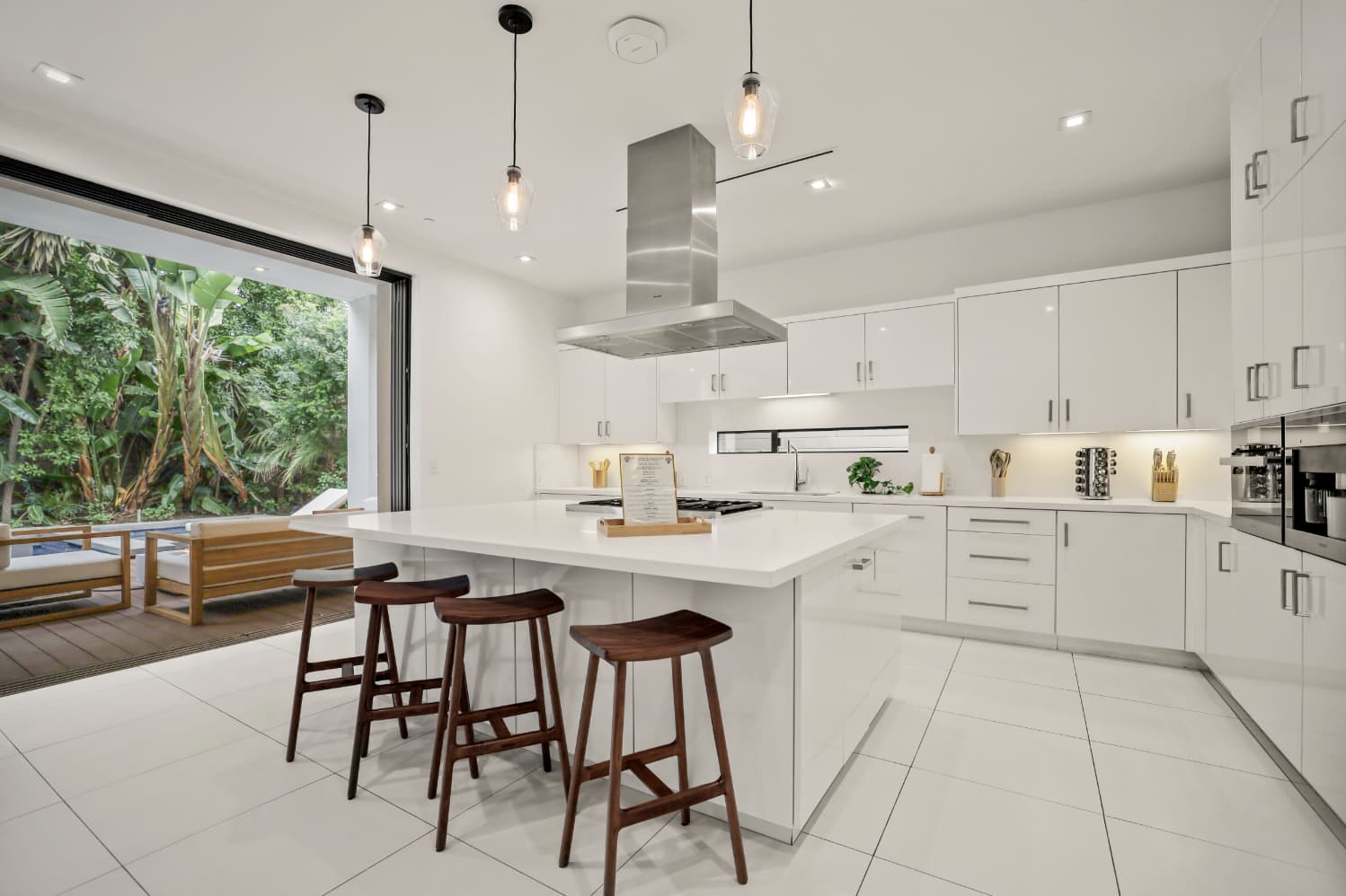 Crescent Heights - Image 5