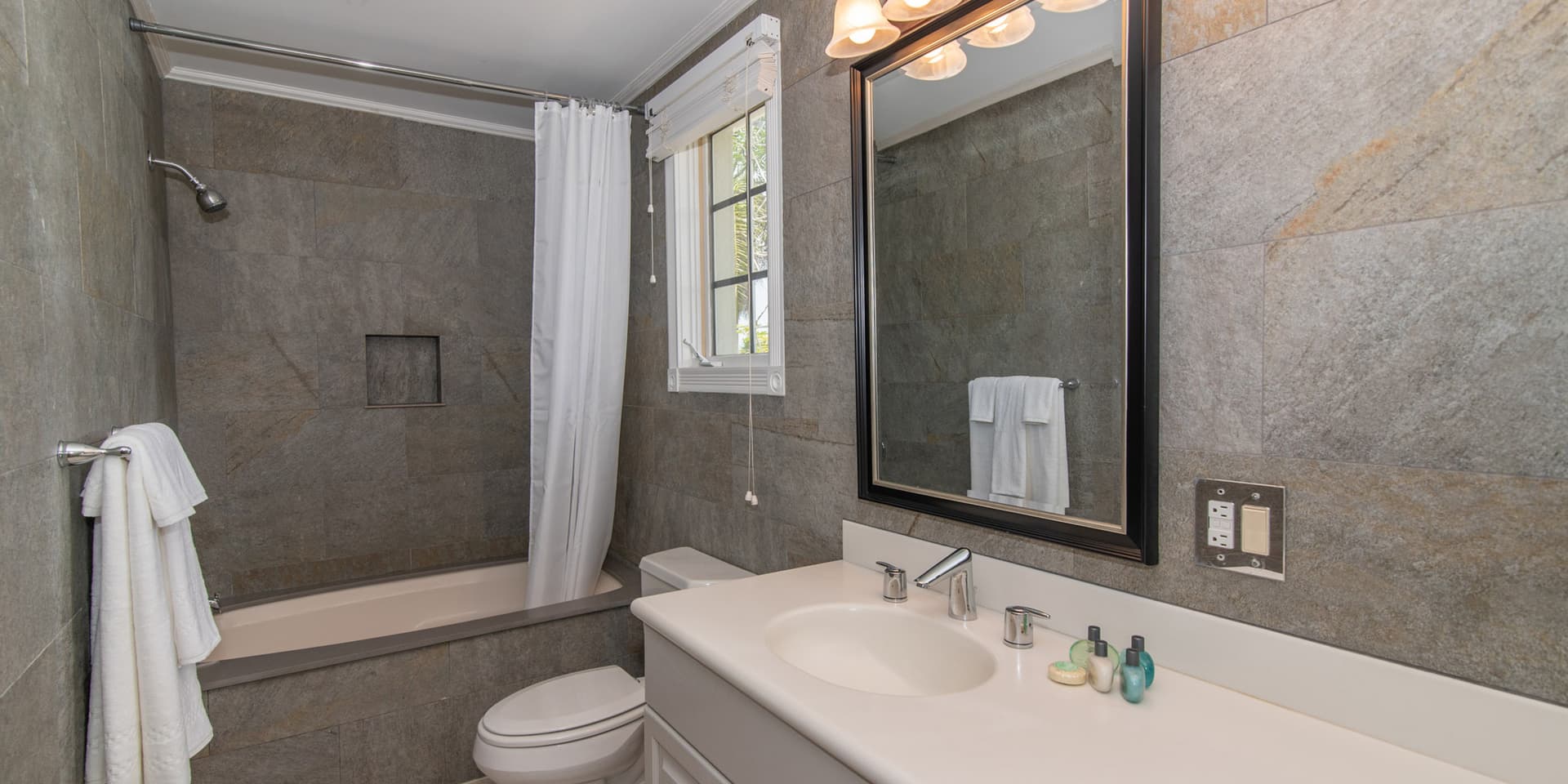 Abita Kai - Image 38