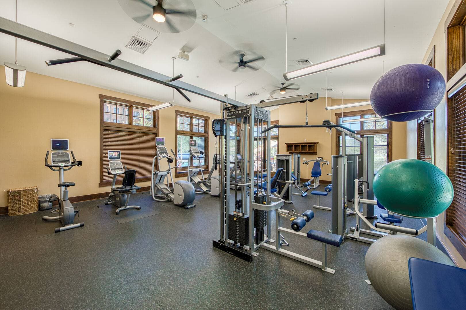 Larkspur Luxe - Image 51