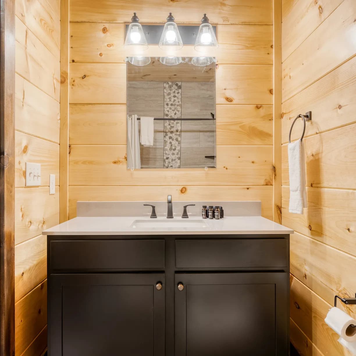 Duval Villa - Image 29