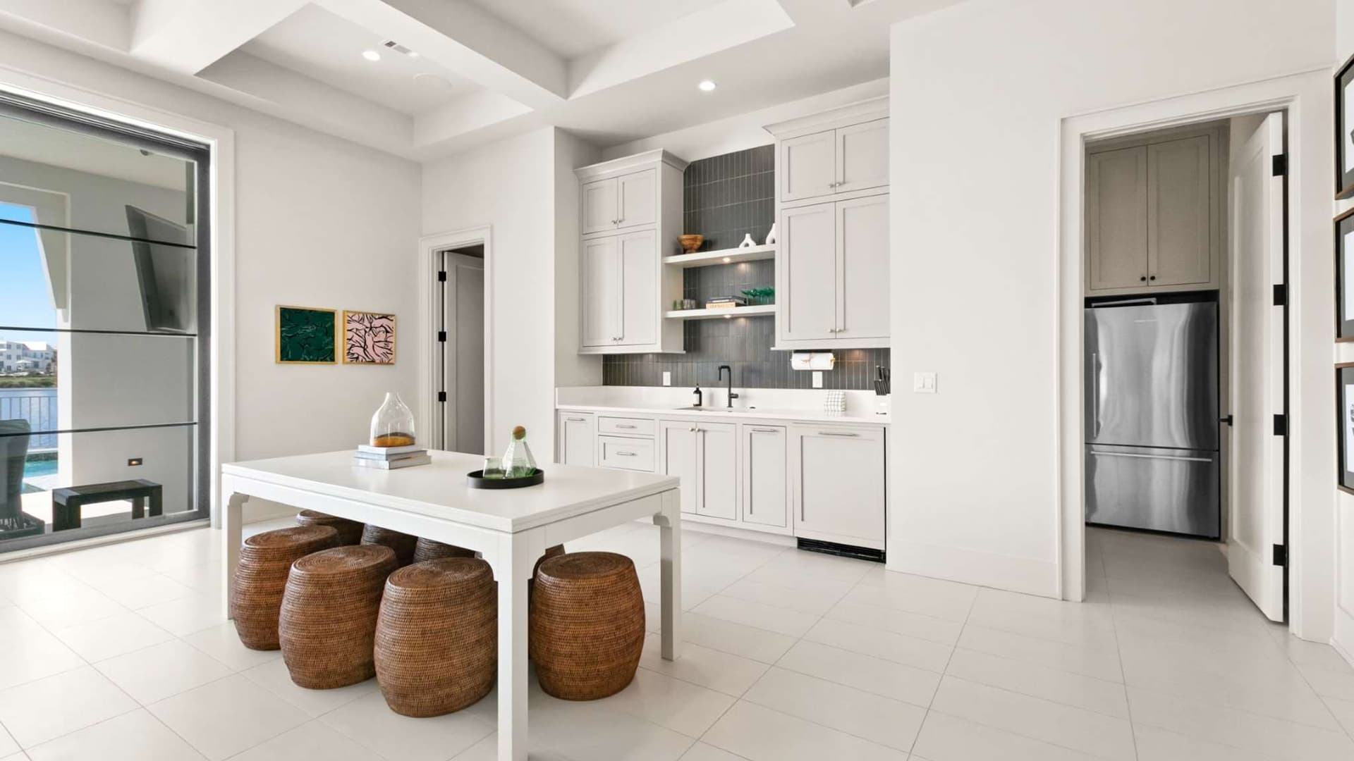 Lakeview Drive - Image 24