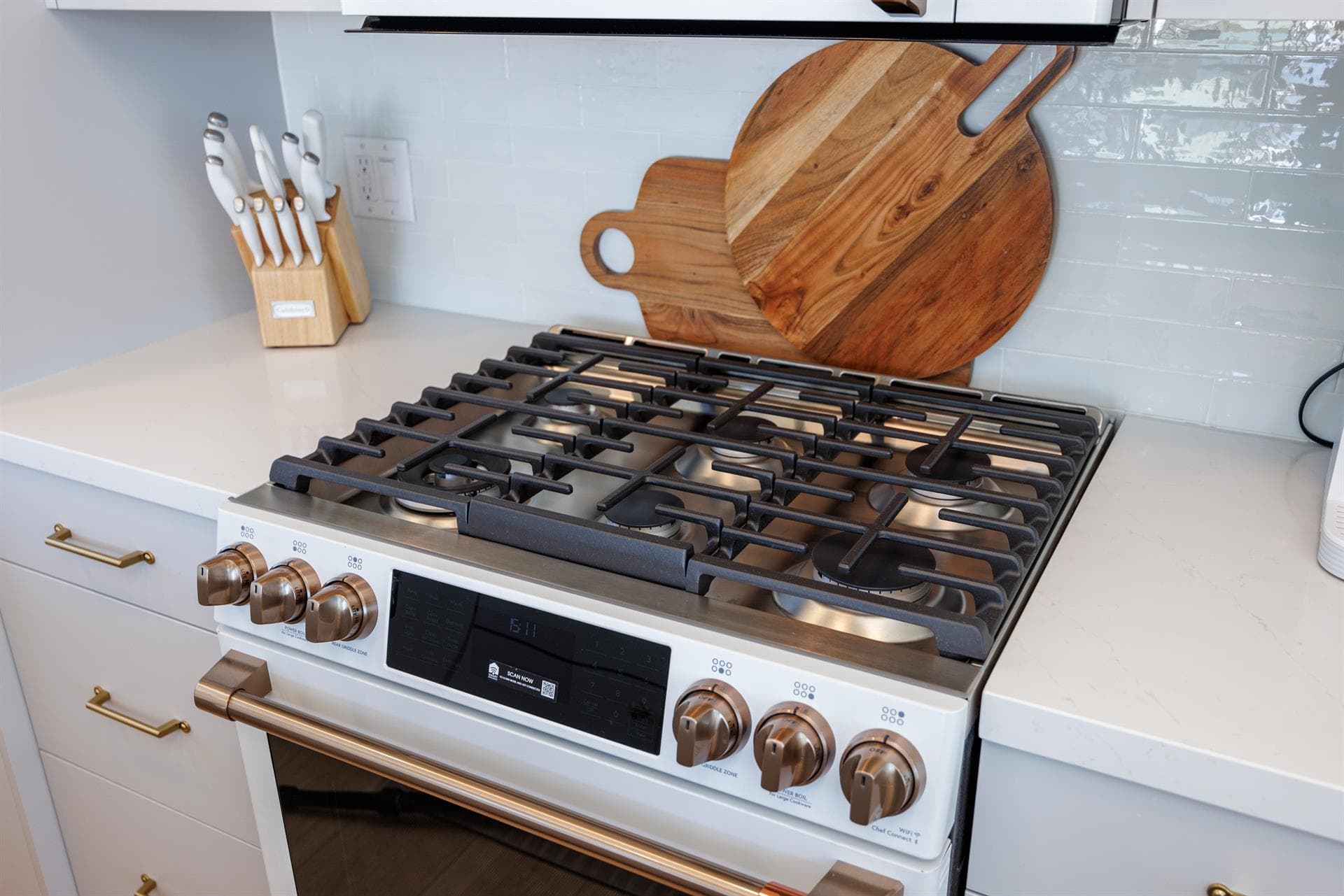 Sun Deck Haven - Image 17