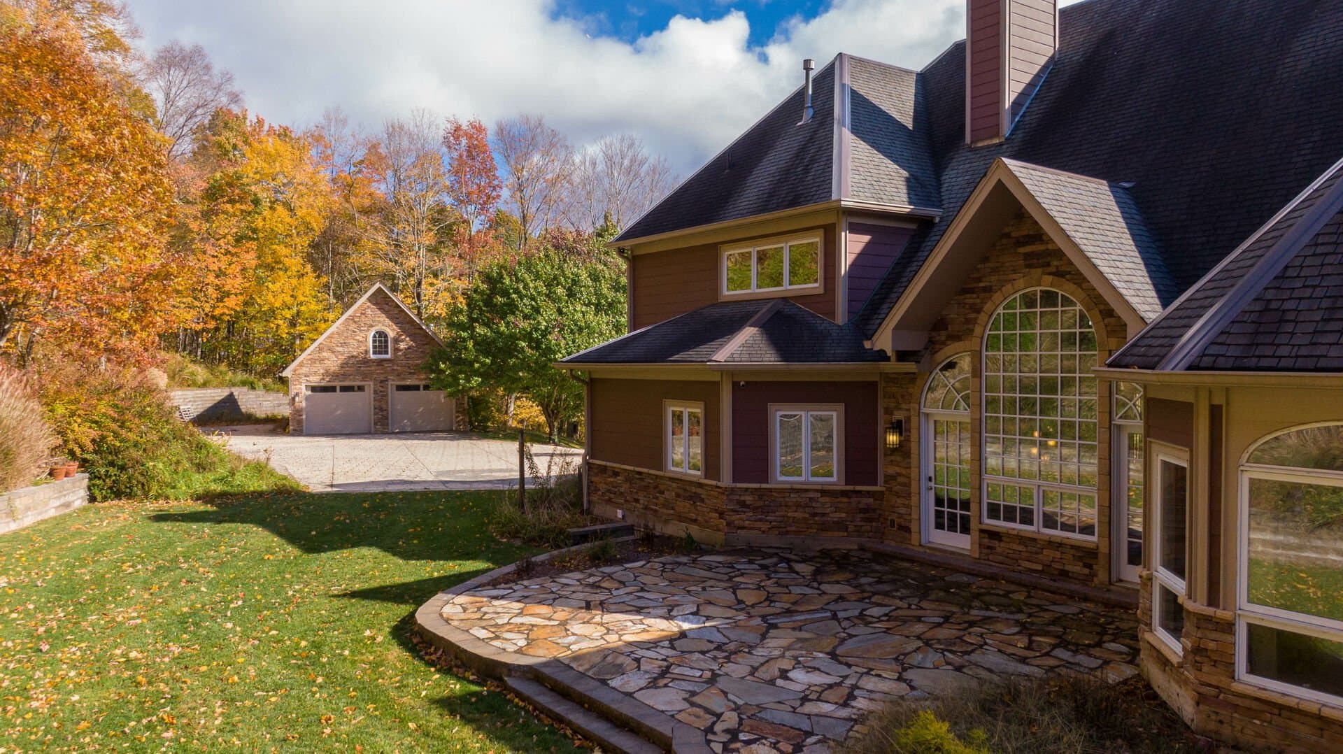 Boone Gem - Image 51