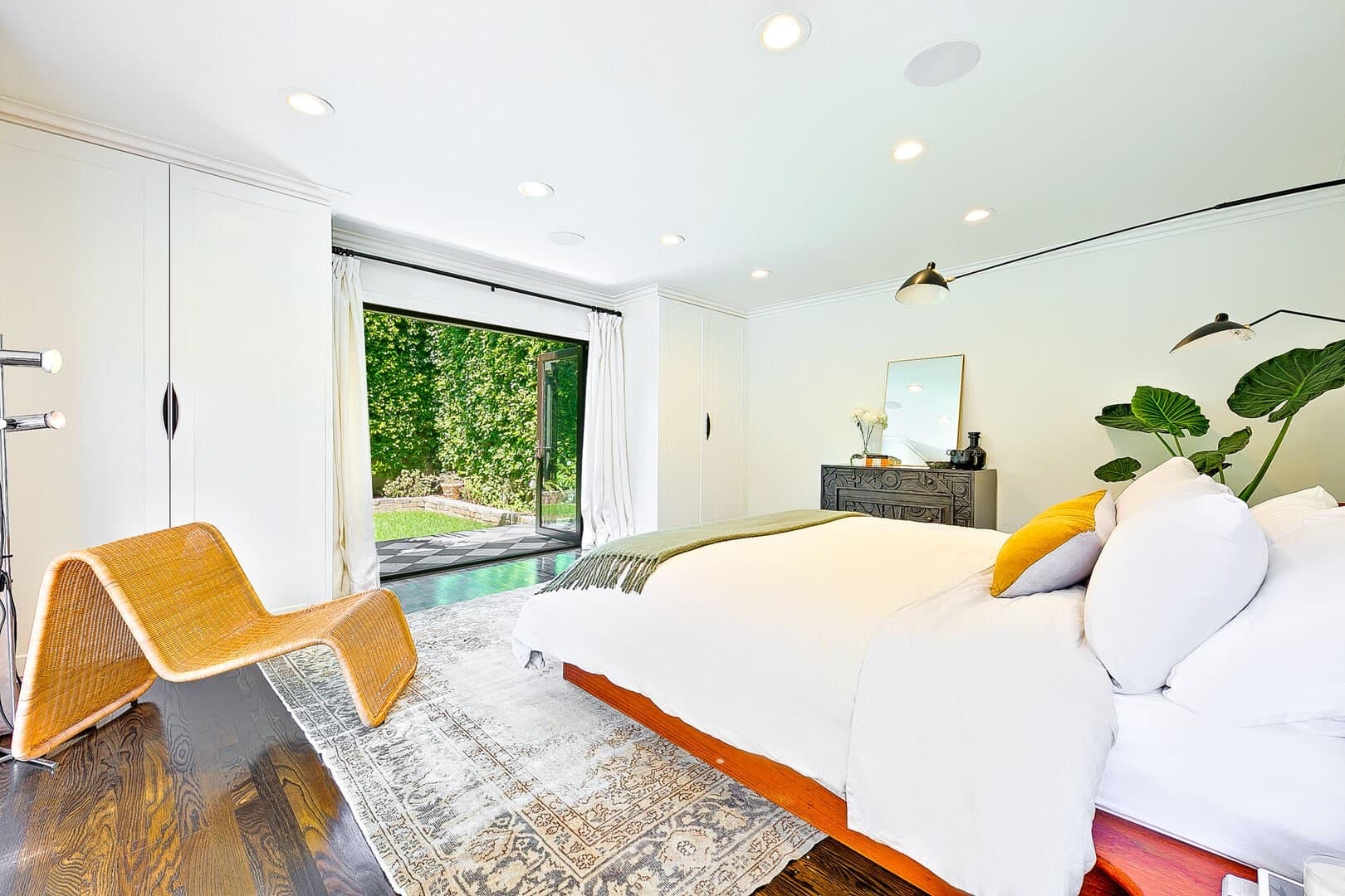 Melrose Oasis - Image 25