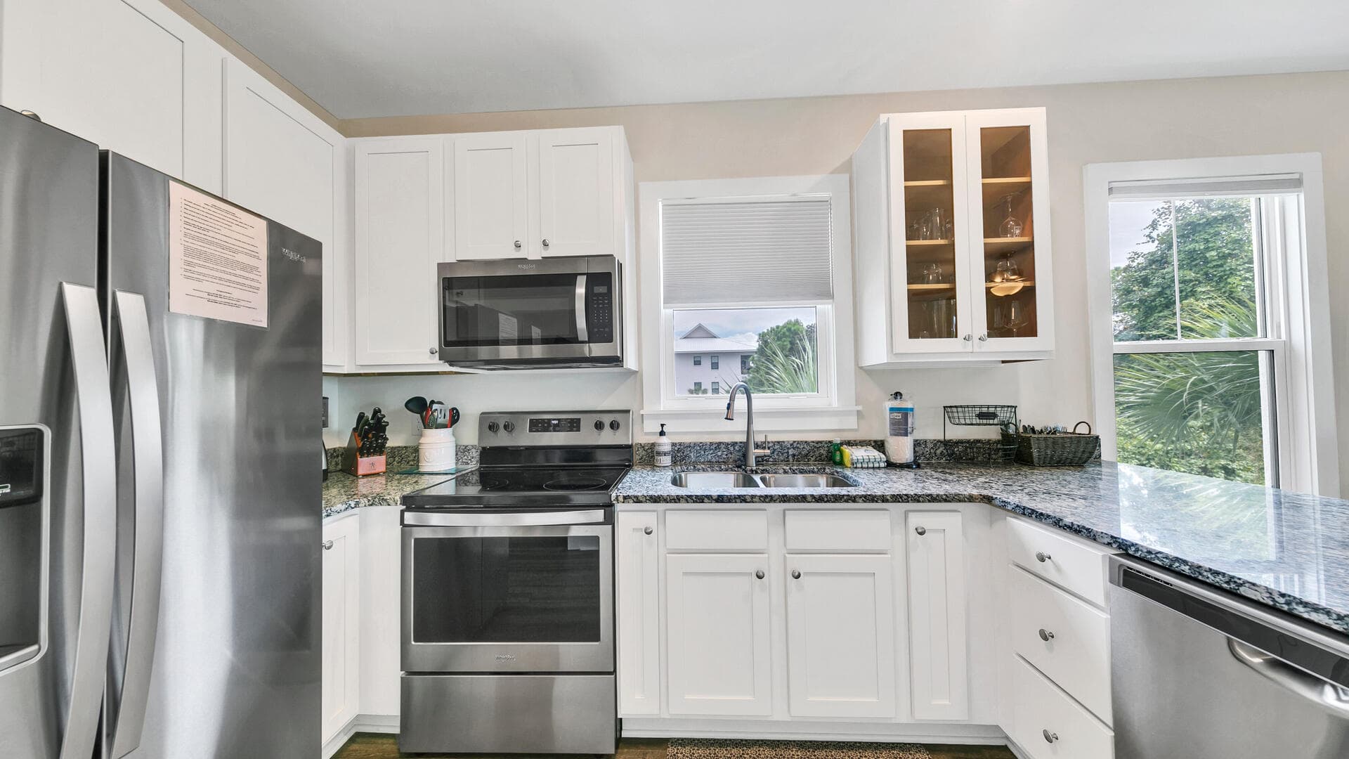 Blue Lake Home - Image 8