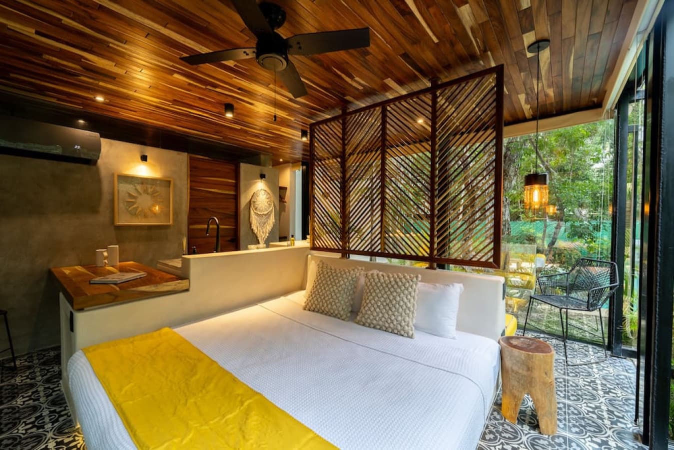 Jungle Reflection Loft - Image 2