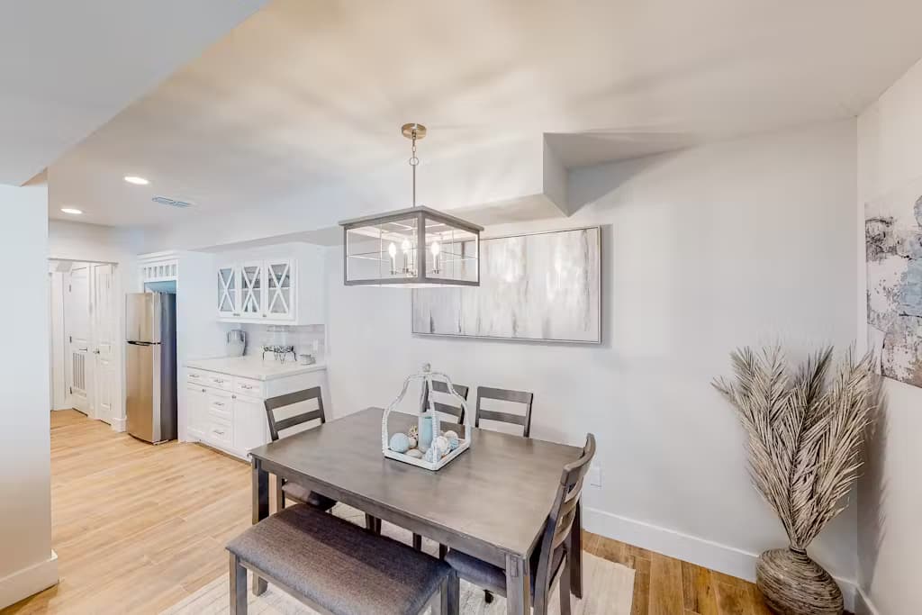 Carolyn's Beach House - Image 4